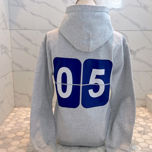 Five Dancewear FIVE SPORT Heathered Gray Sweatshirt Hoodie Women’s Size S - Picture 5 of 13